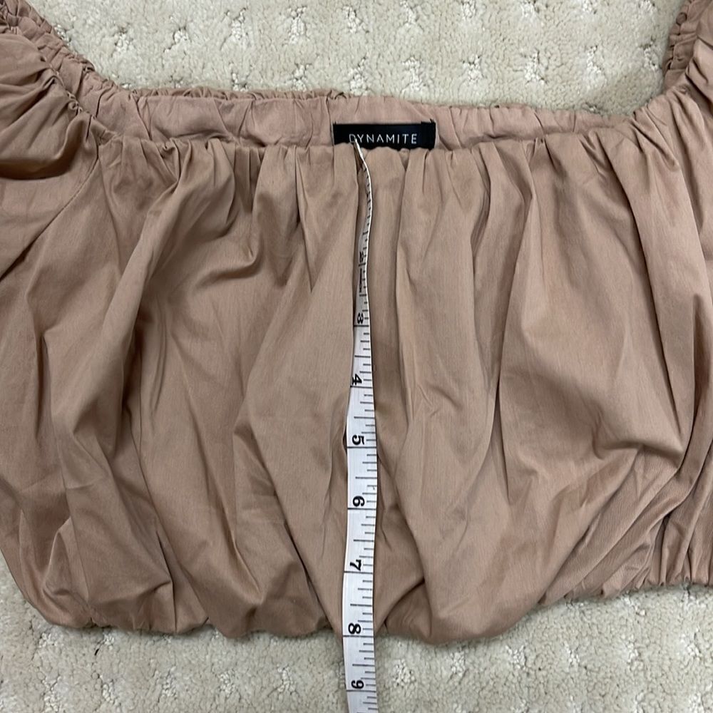 Dynamite Short Bubble Sleeve Crop Top, Women’s Size Small, Beige - Picture 5 of 6